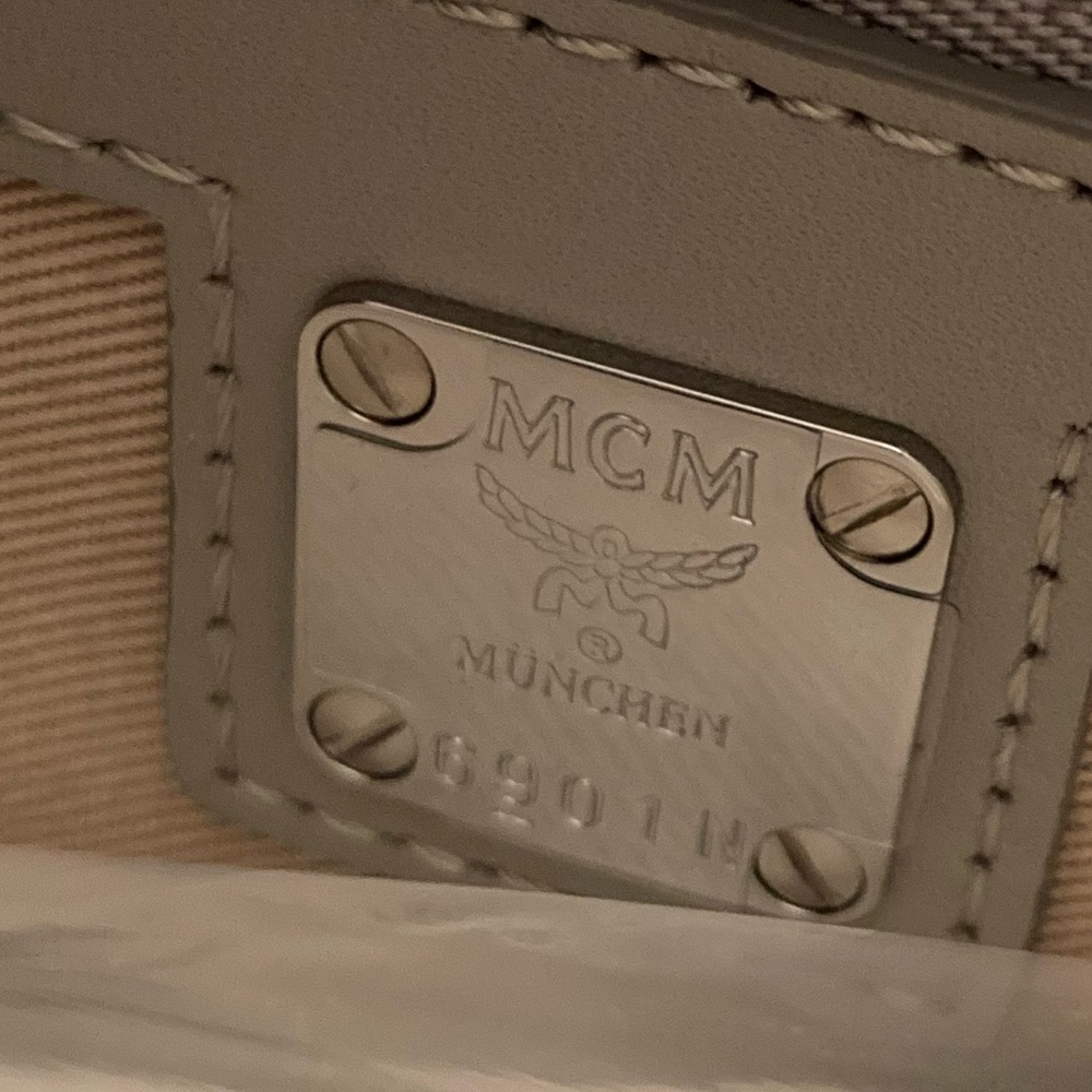 👛SOLD👛GORGEOUS MCM Soft Pink Visetos MILLIE Purse~NWT - Picture 14 of 15